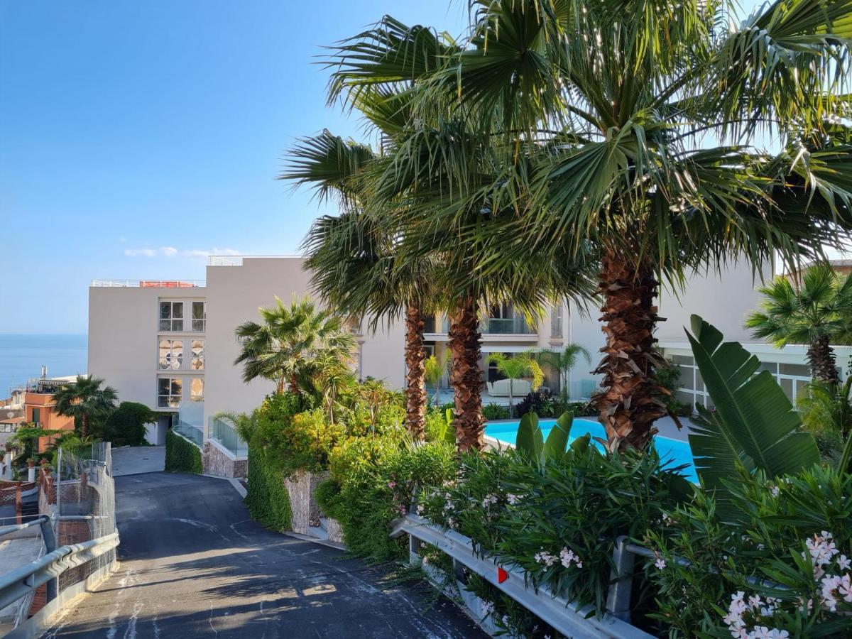Minerva Luxury Town Center , Pool And Parking Lejlighed Taormina