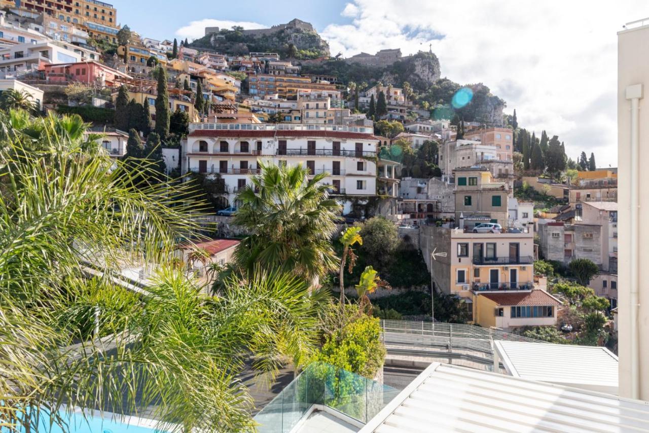 Lejlighed Minerva Luxury Town Center , Pool And Parking